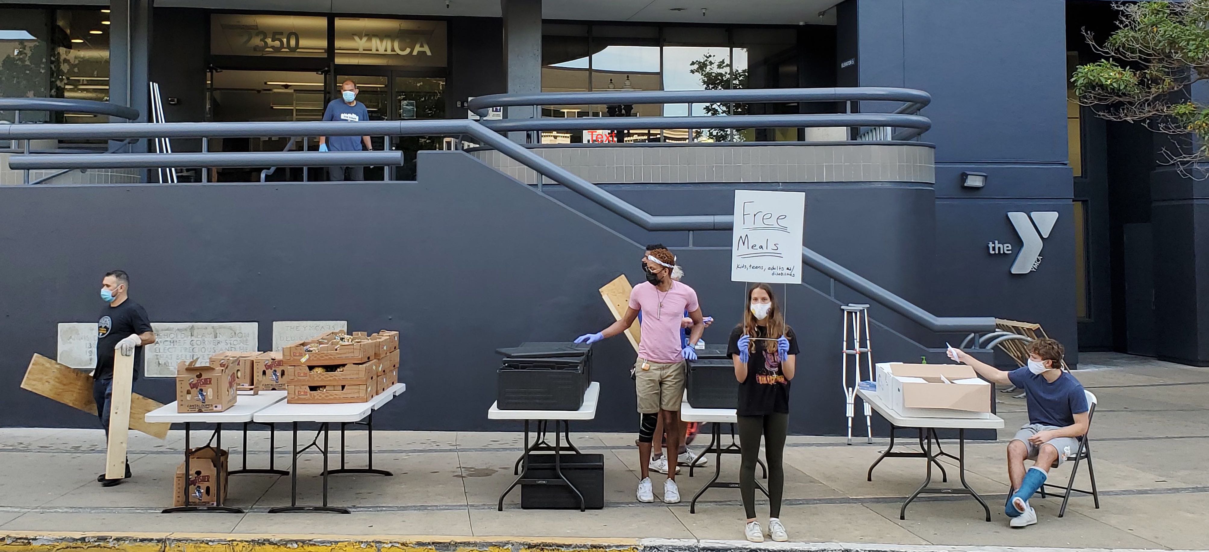 Oakland food distribution table
